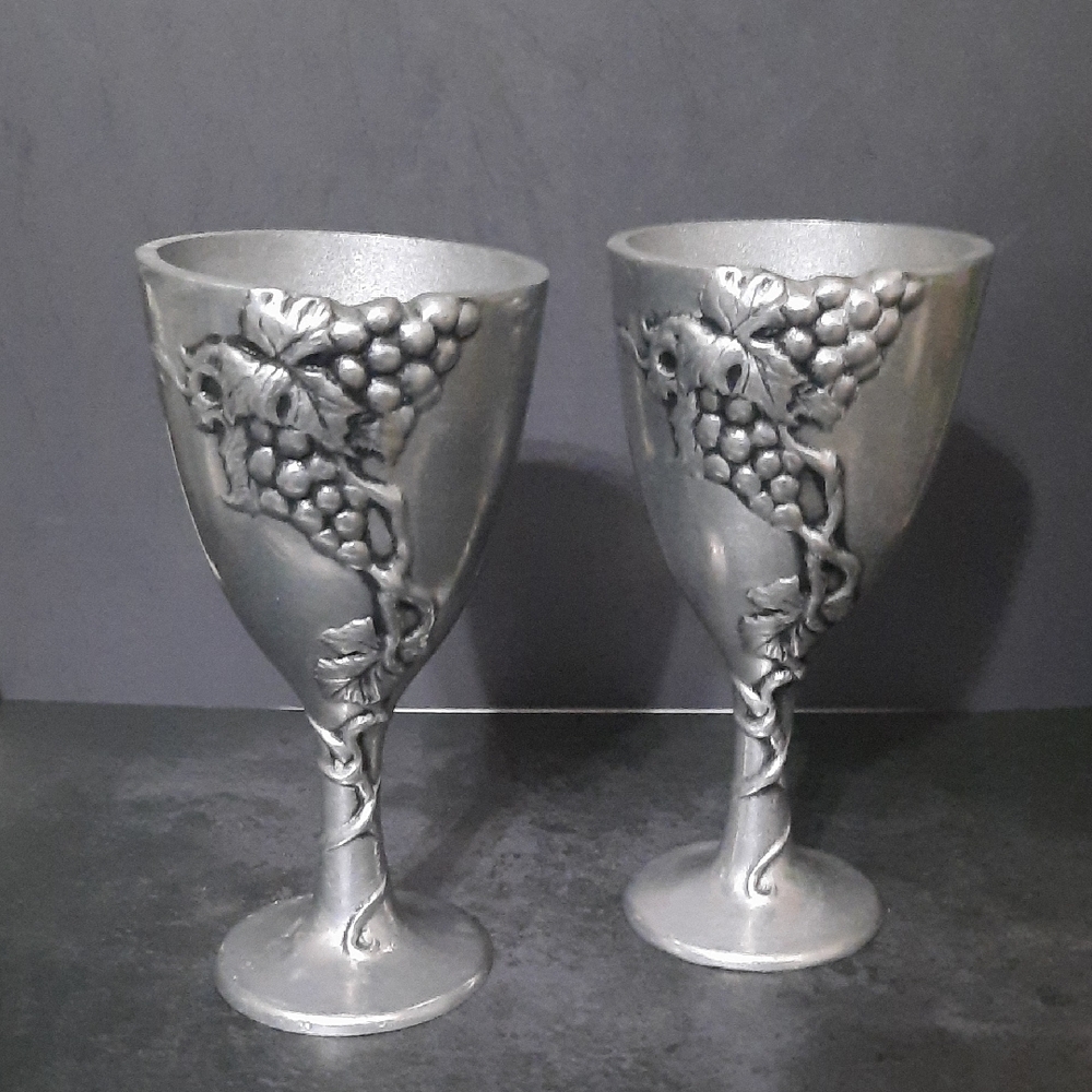 Decorative Grape Goblet Set - Silver Finish - Picture 2 of 7